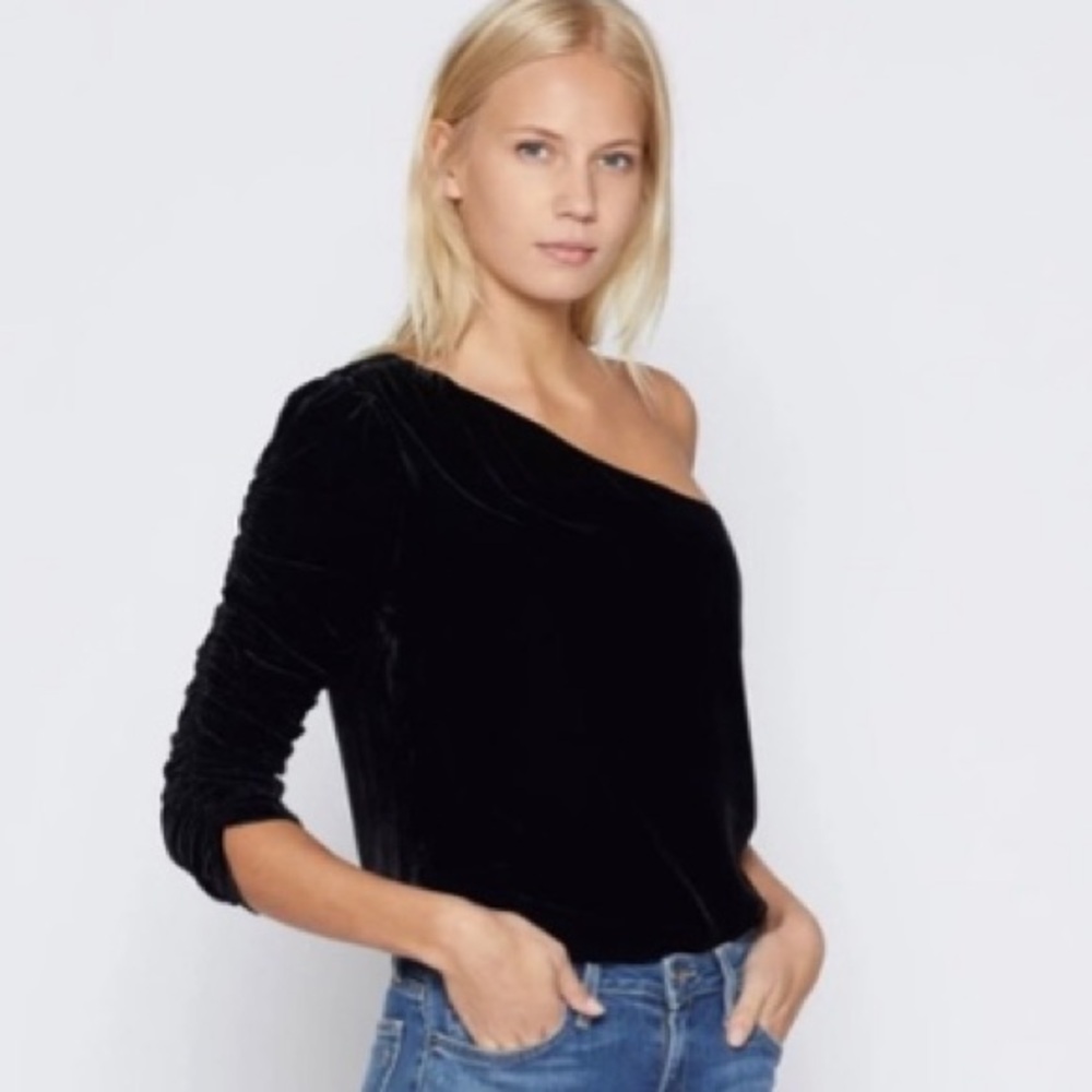 Joie WAYMAN one-shoulder black velvet top size 2